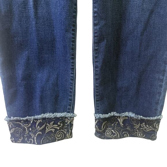 Chicos Jeans Womens 2.5 US 14 Inspired Scroll Girlfriend Brooklyn Dark Wash NWT - Picture 3 of 8
